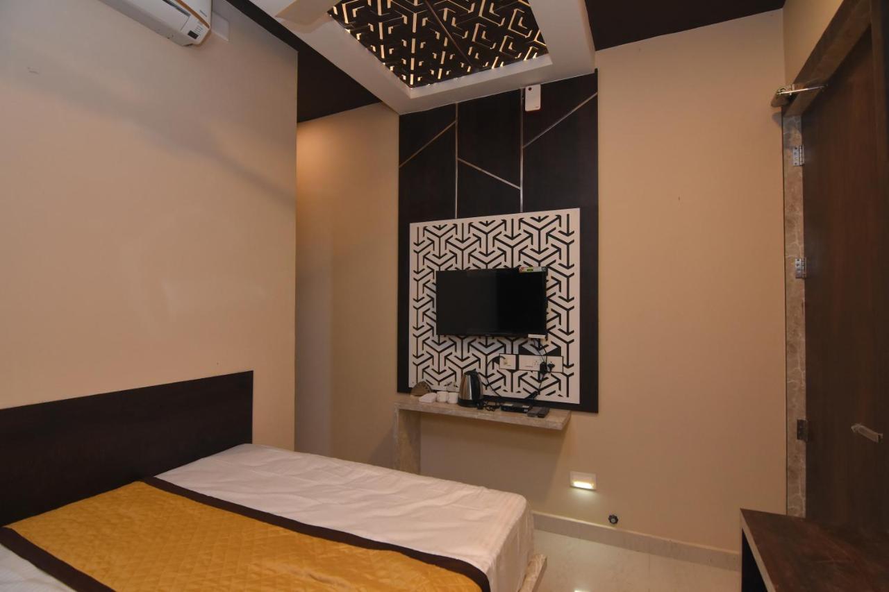 Hotel Atlantis Kumbakonam Kültér fotó