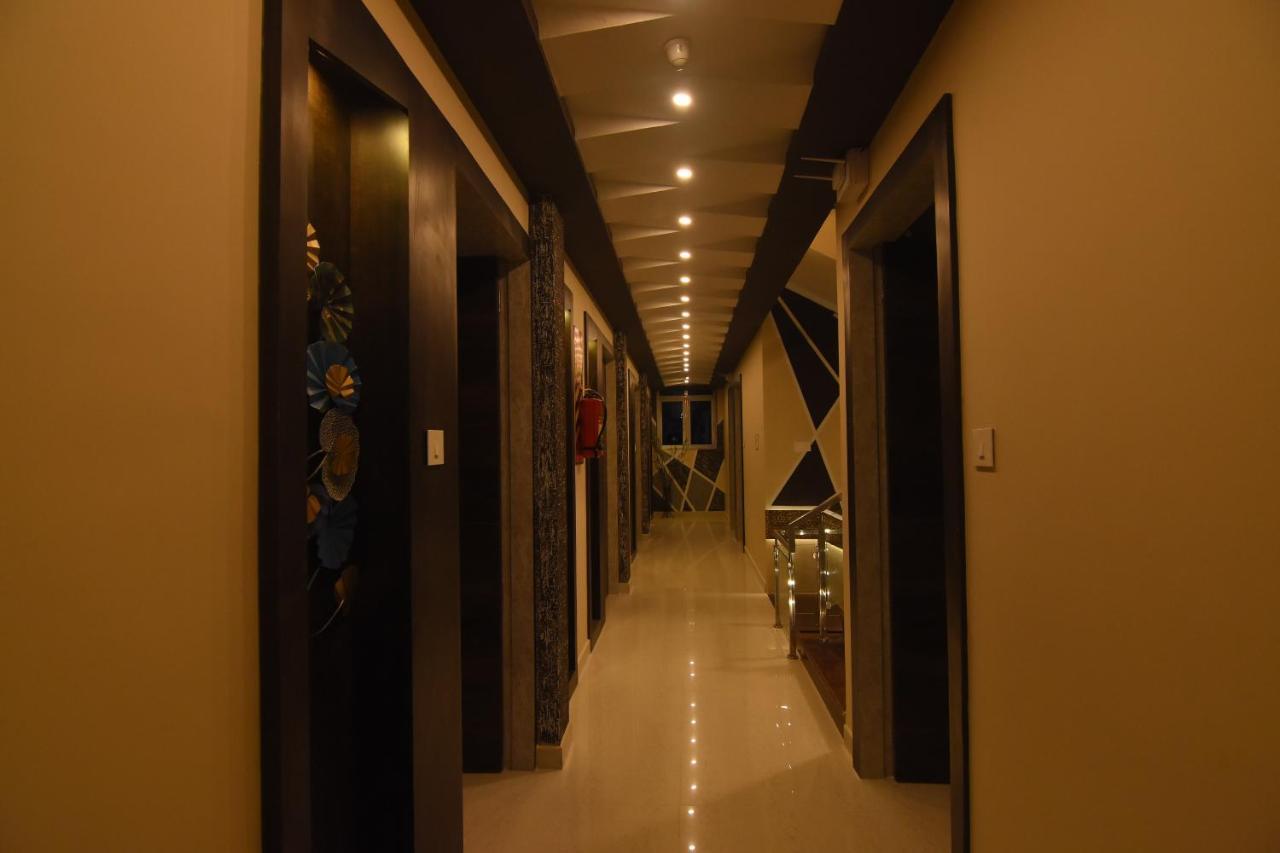 Hotel Atlantis Kumbakonam Kültér fotó